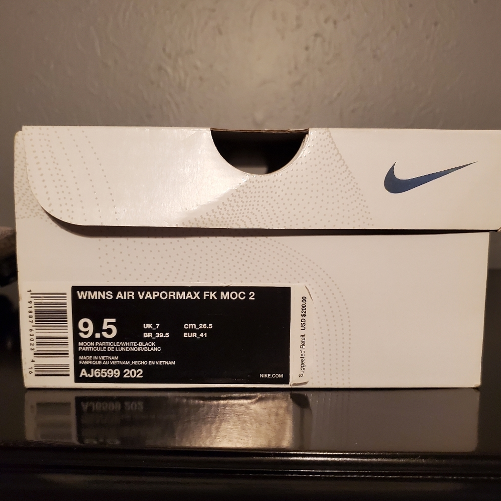 Nike vapormax size 9.5